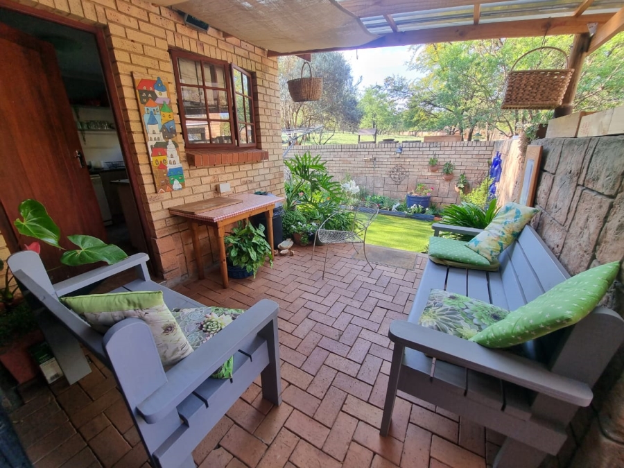 4 Bedroom Property for Sale in Buffelspoort Eco Estate North West